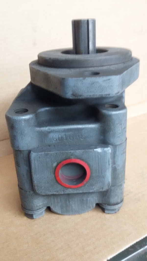 P30A297BEIG12-68 Hydraulic Pump, $250.00