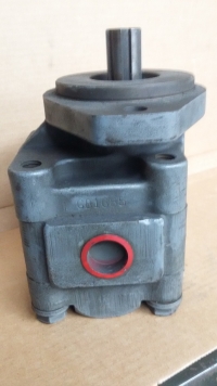 P30A297BEIG12-68 Hydraulic Pump, $250.00